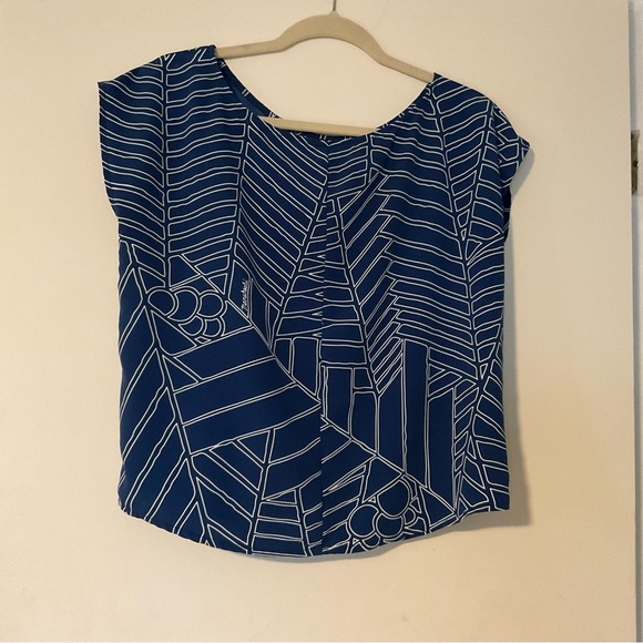 Manuhealii top - Picture 2 of 4